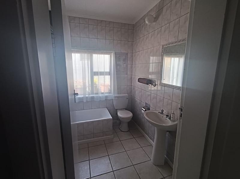 4 Bedroom Property for Sale in Albertinia Western Cape